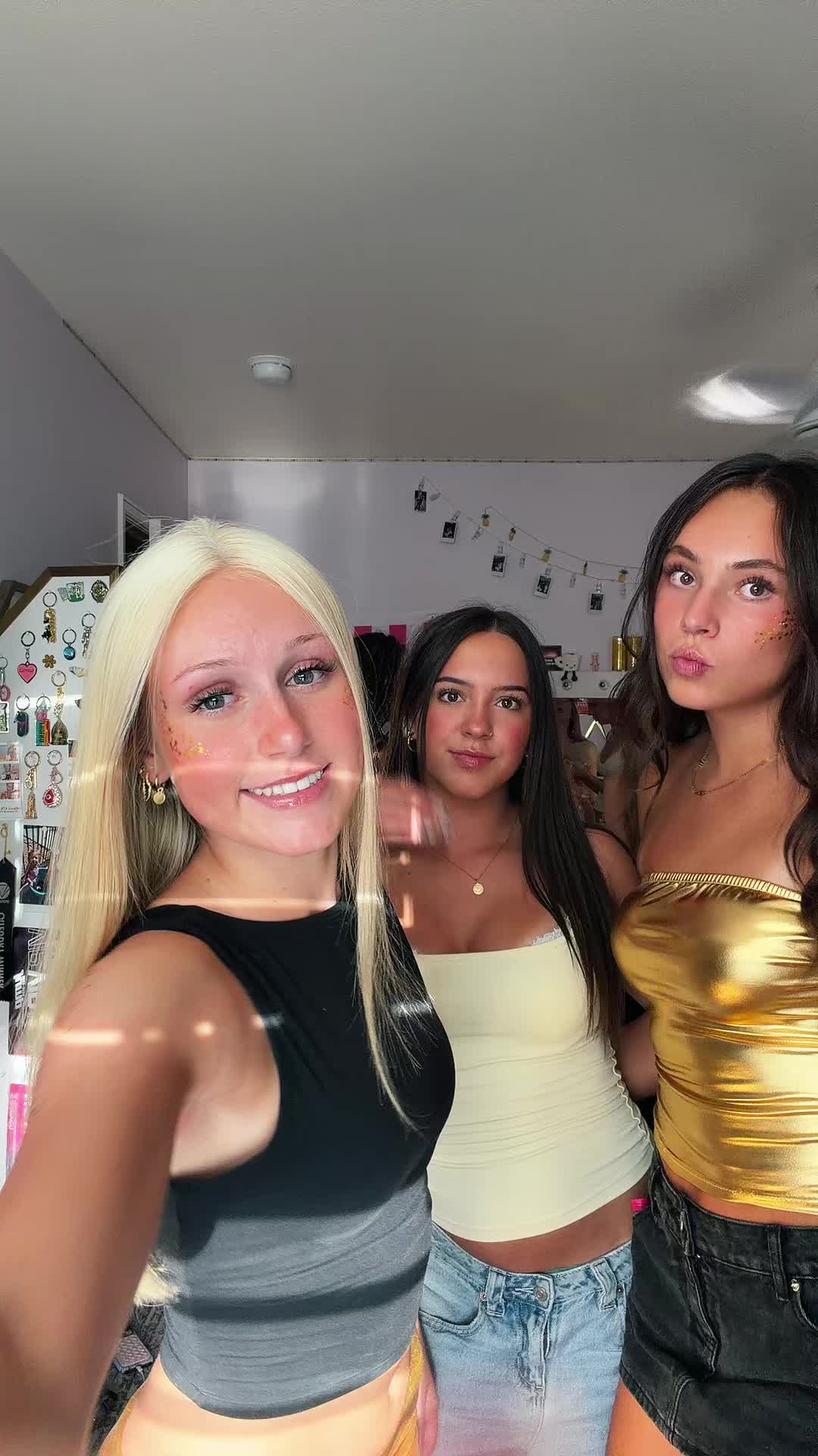 @🦦🦦