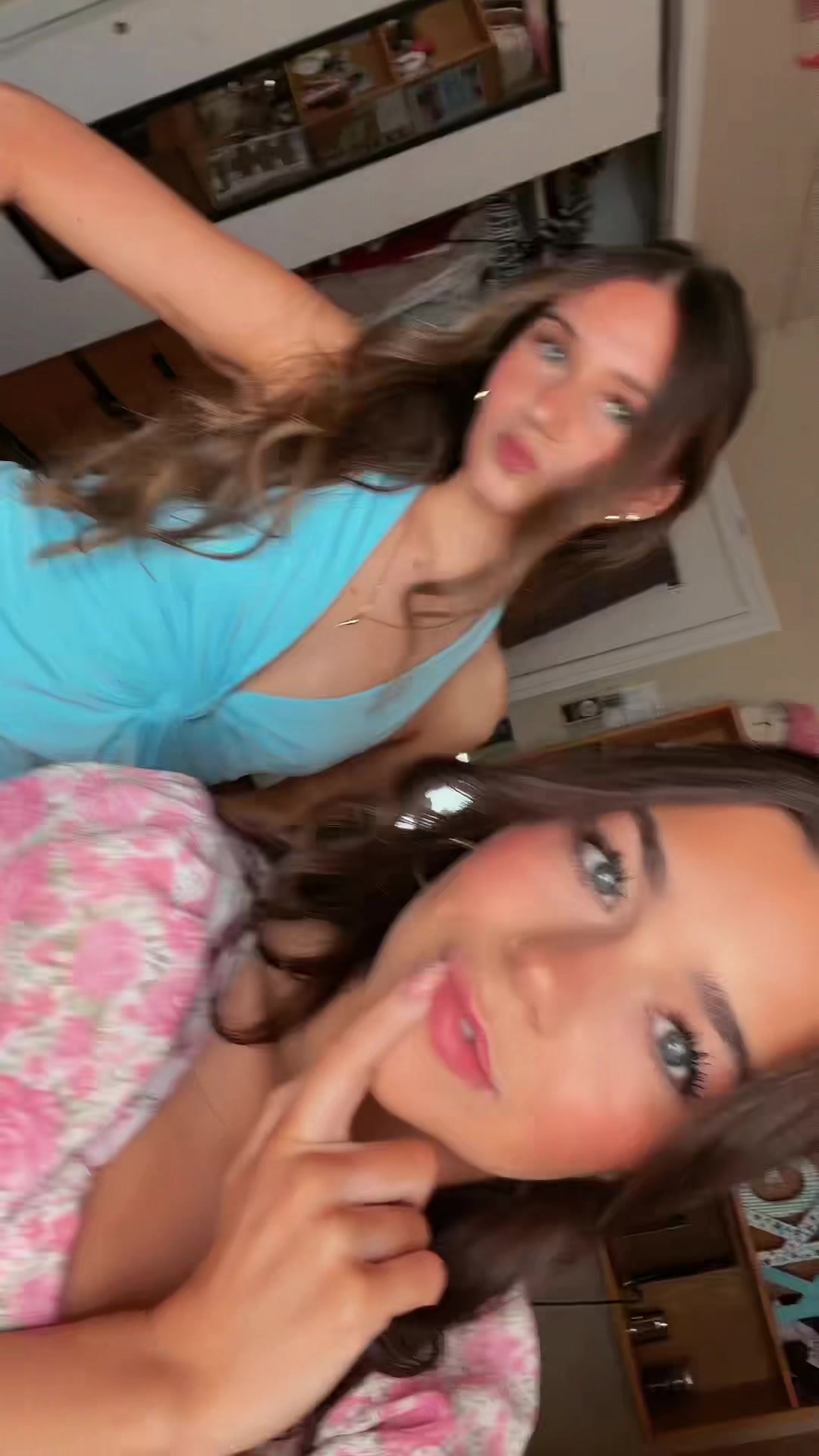 @LIVI