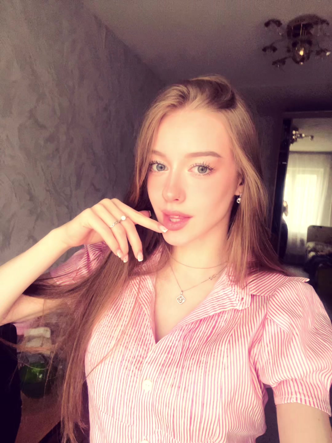 @~Викуля~💋