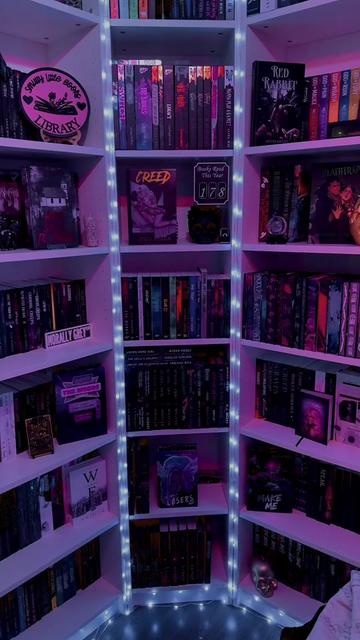 @Smutty.Little.Books 🕸️🕷️📚🖤