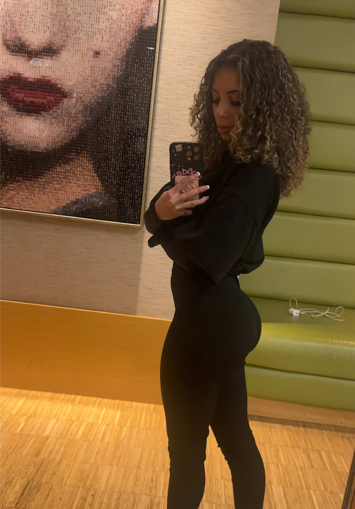 @Wavyg🧸