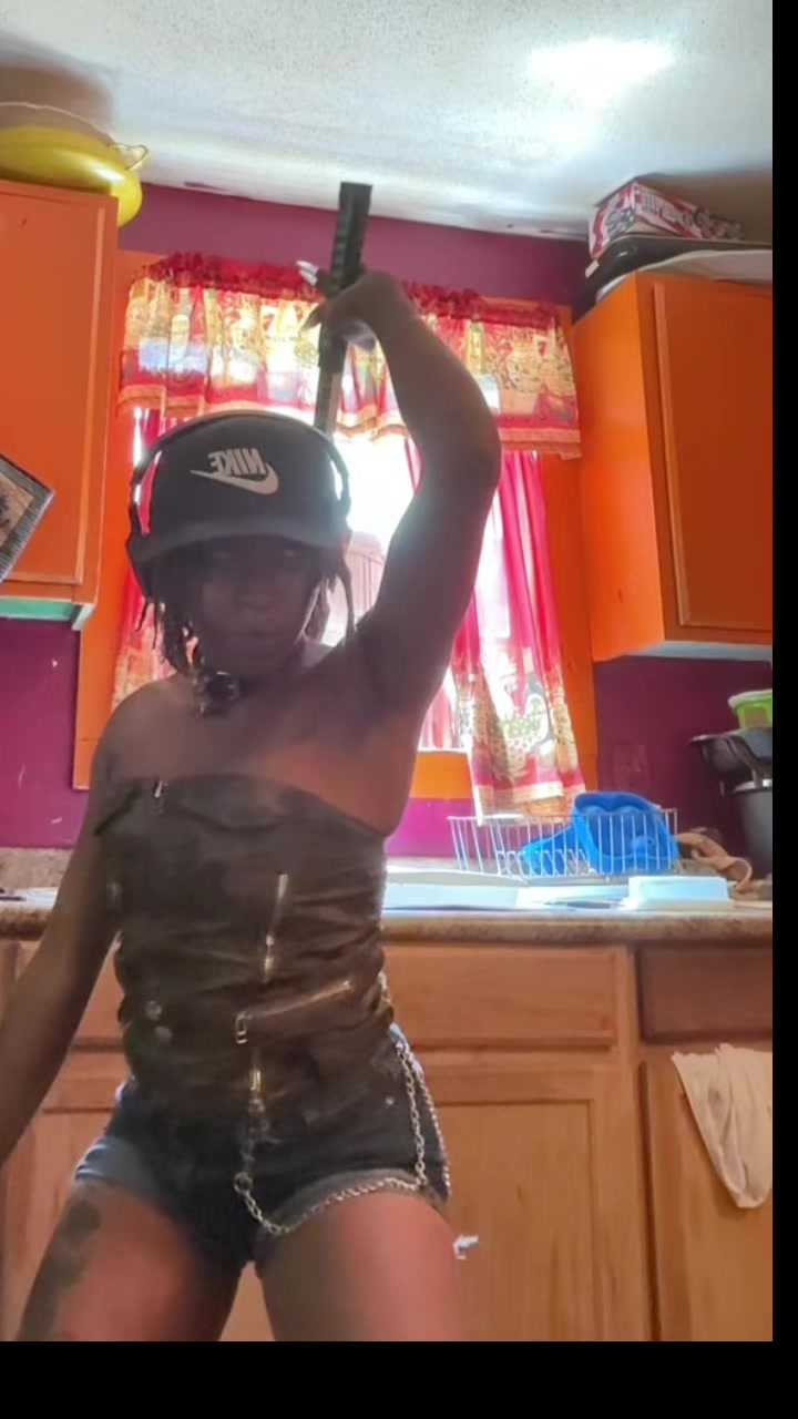 @SmirskyMonroe