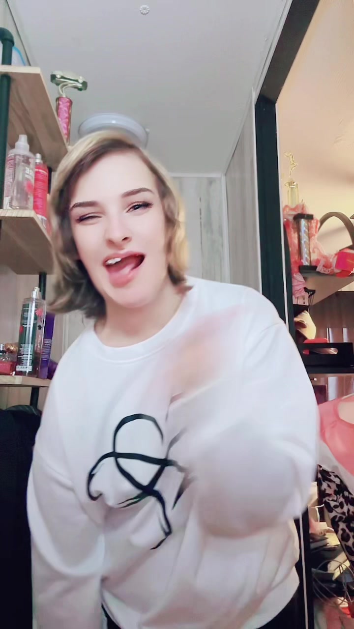 @♥️BEAUTIFUL QUEEN♥️