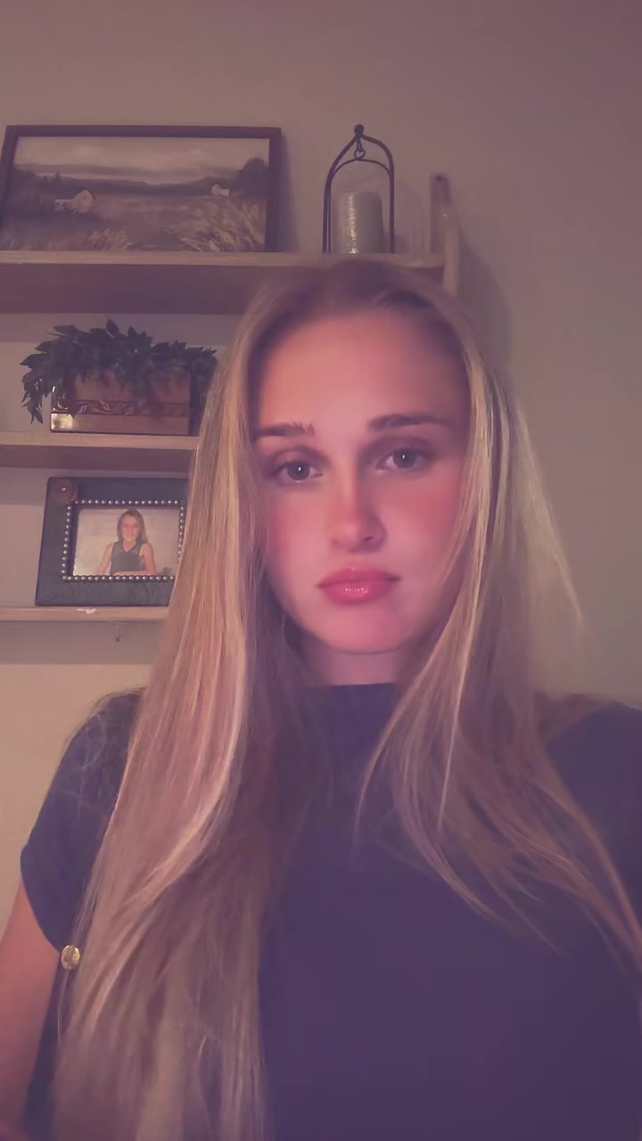 @Hannahnewberry