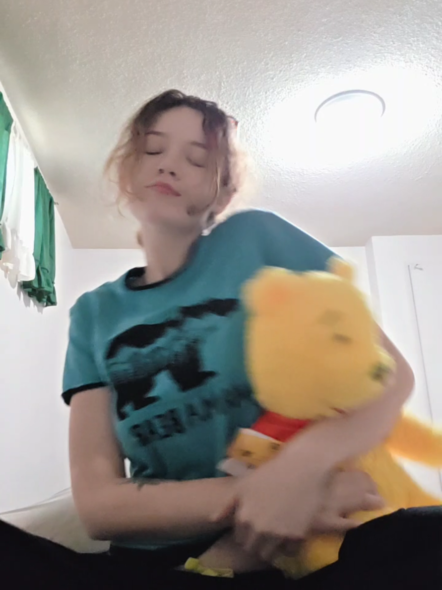 @Queen._.bee