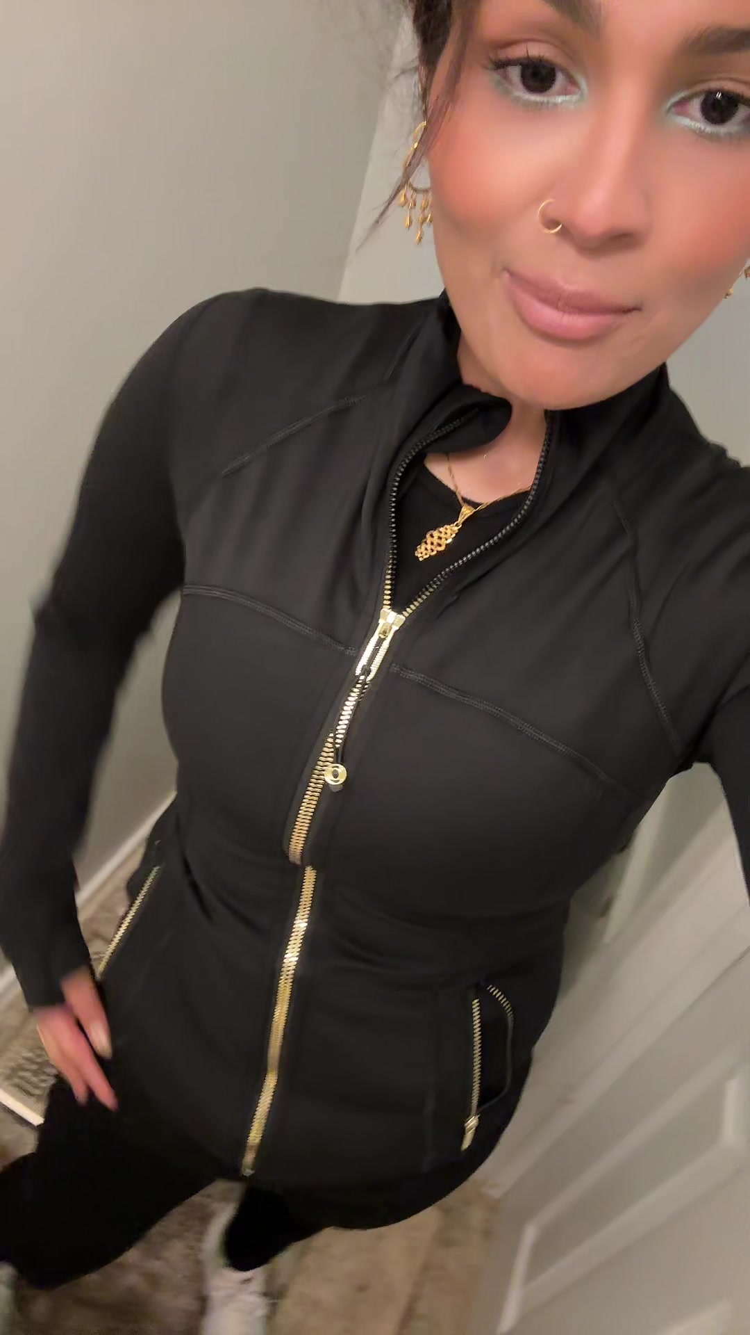 @MakeupLaveena