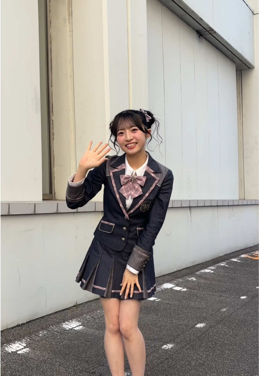 @秋山由奈