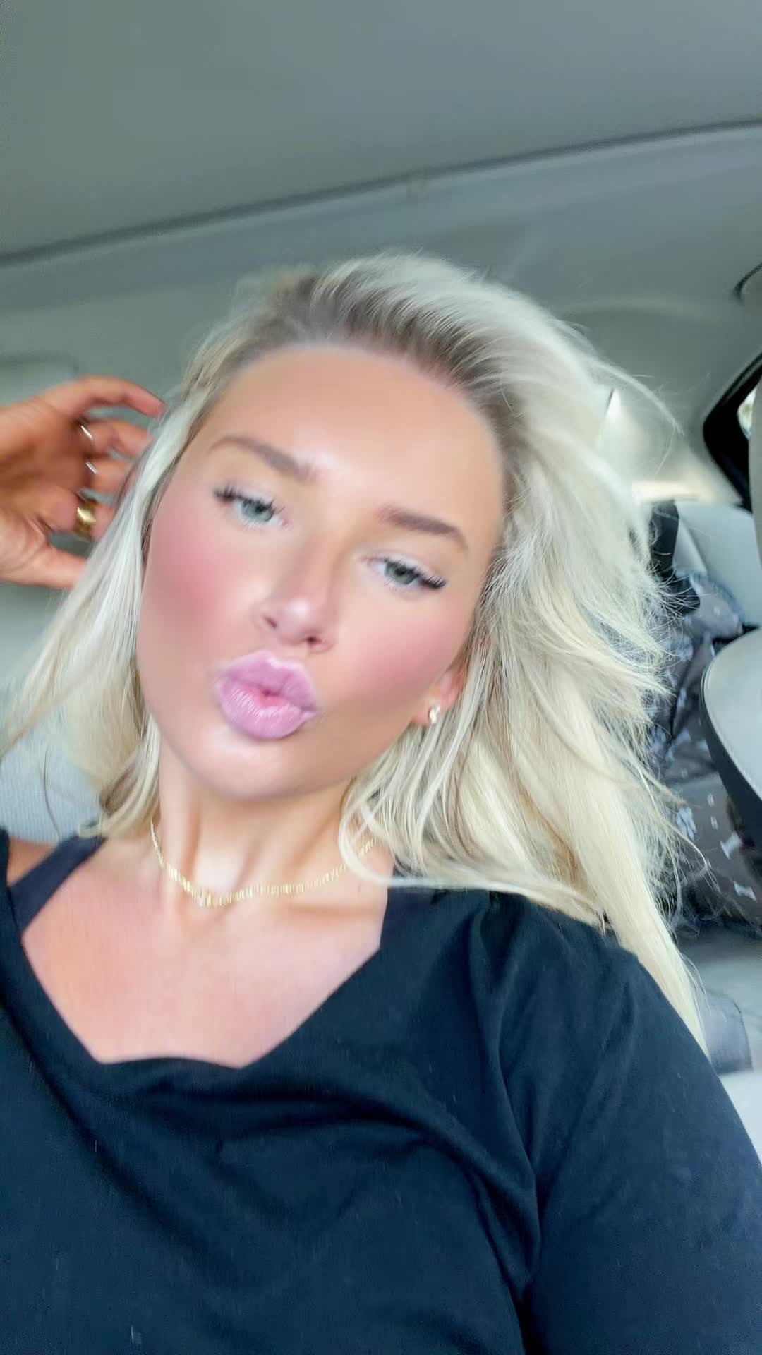 @Lacinator🍸💖🐆🪩