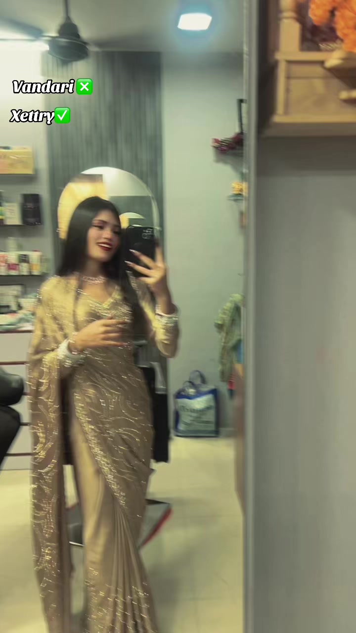 @ऋतु 🦋🖤