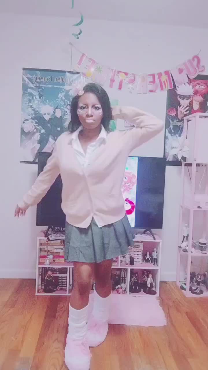 @ᕱ👑ᕱ