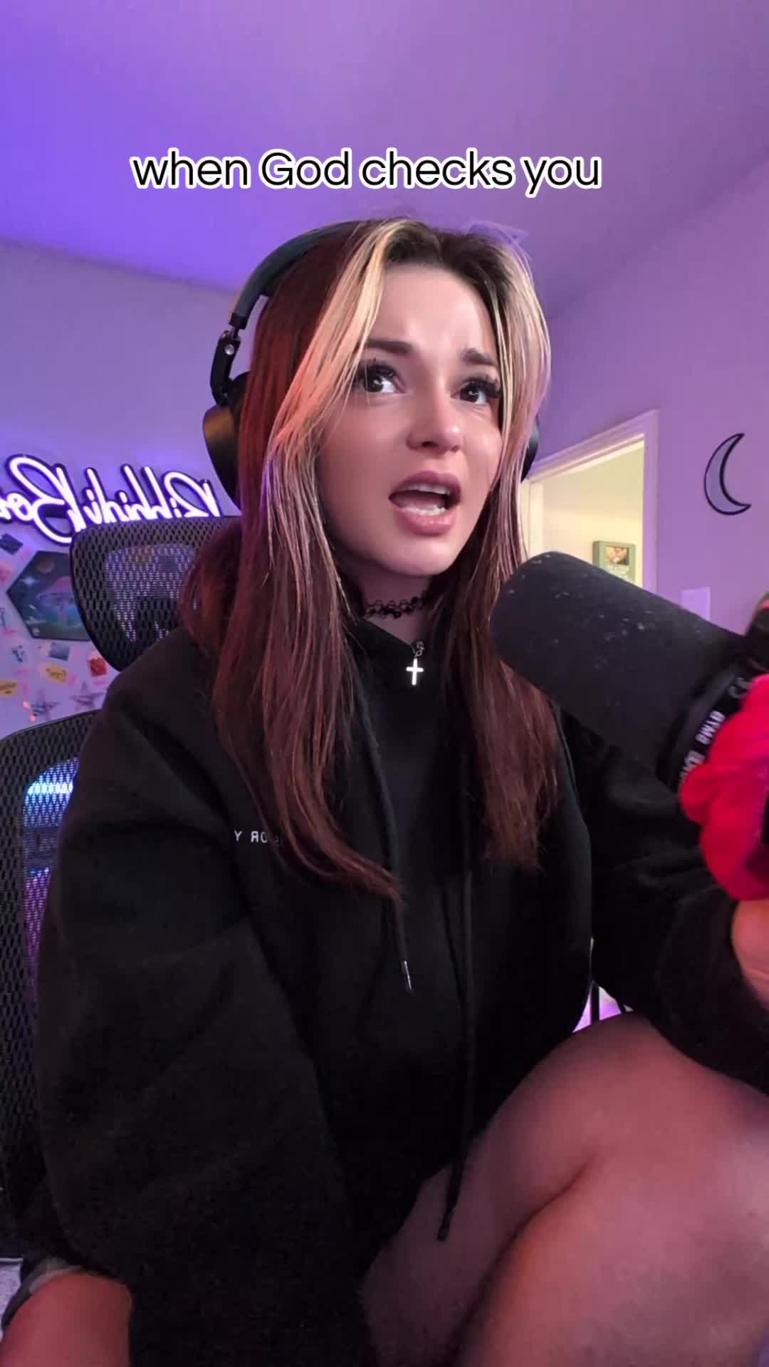 @BibbidiBobiBoo | Streamer