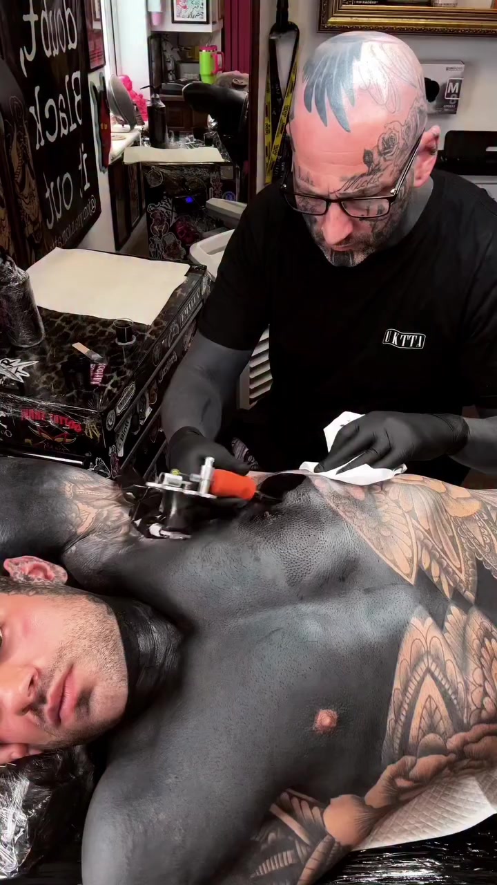 @AMAZING TATTOO