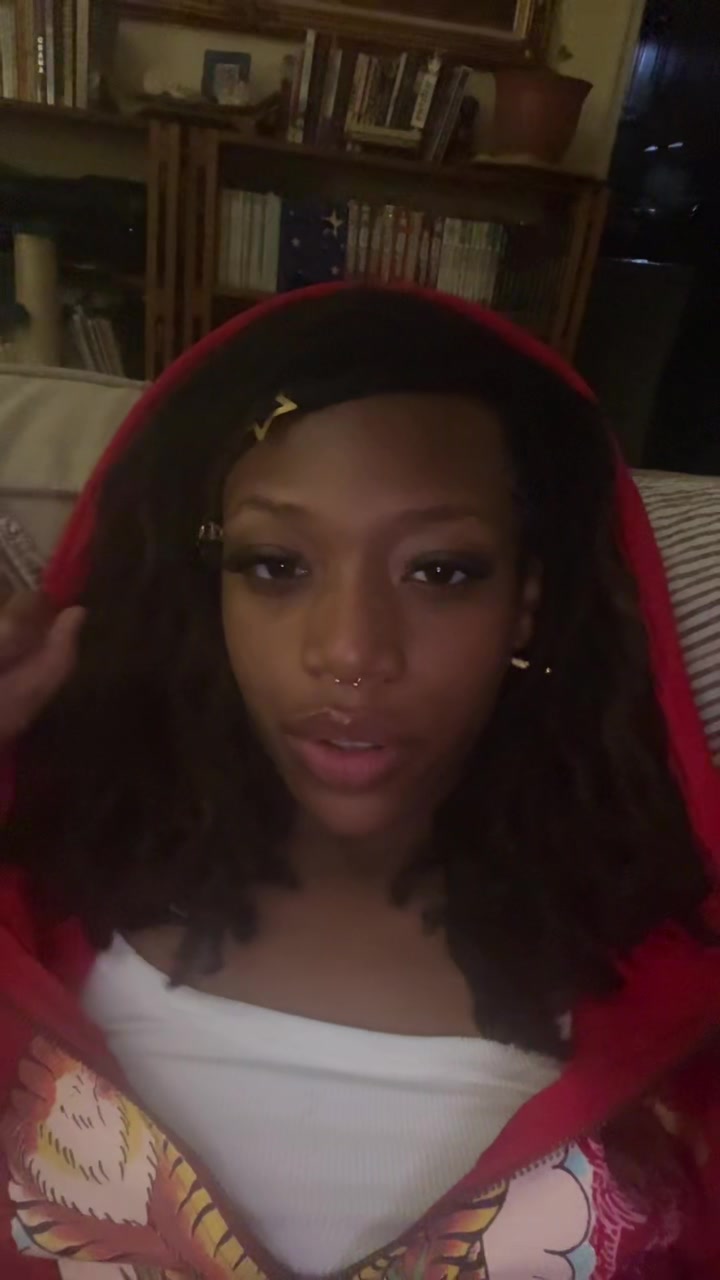 @bucktoothdoll