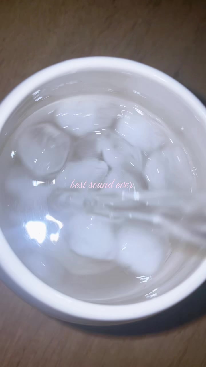 @๐ฉ