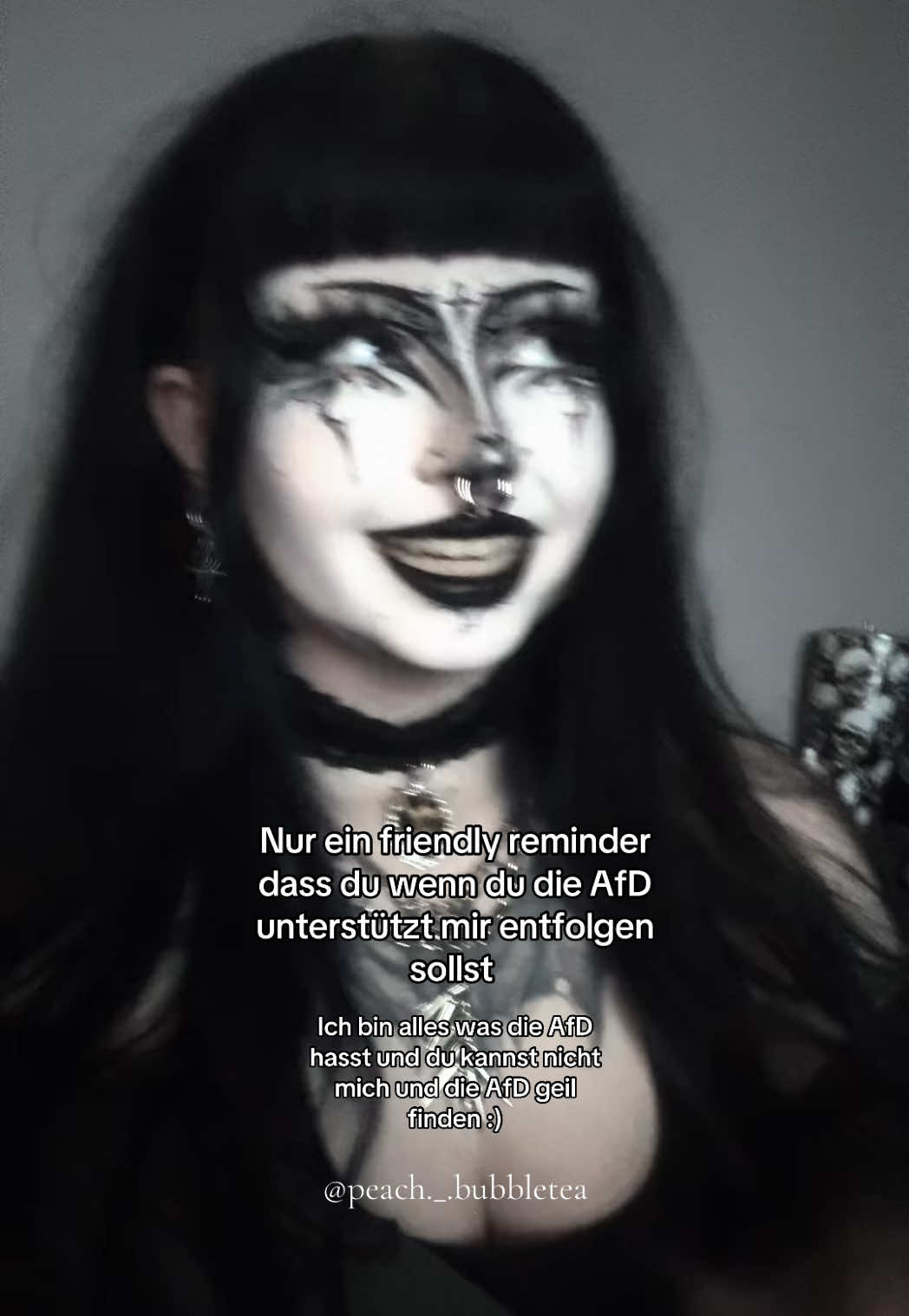 @Julie🕷️