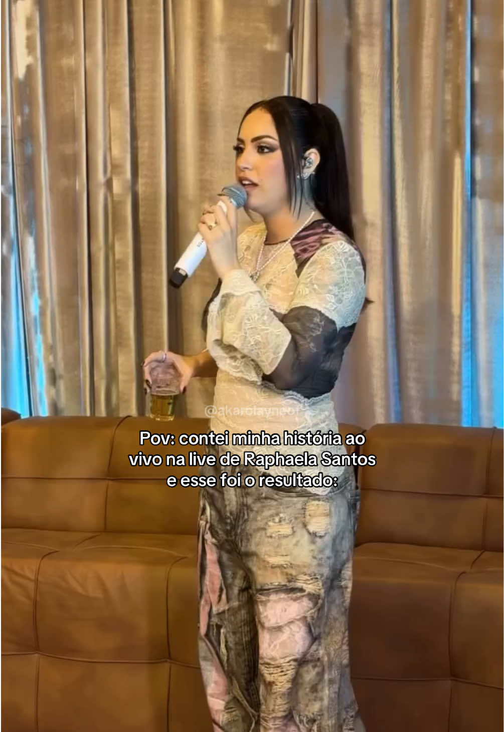 @Ana Karolayne