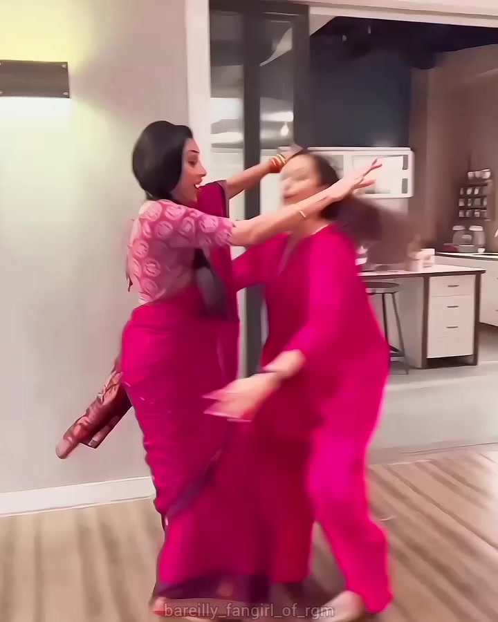 @❄️Rupali Ganguly❄️