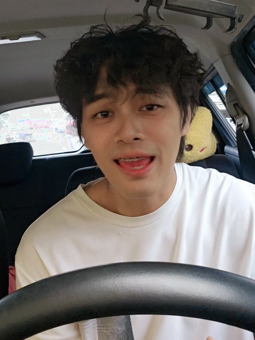 @พี่ บี ขี้ ลื . . ม