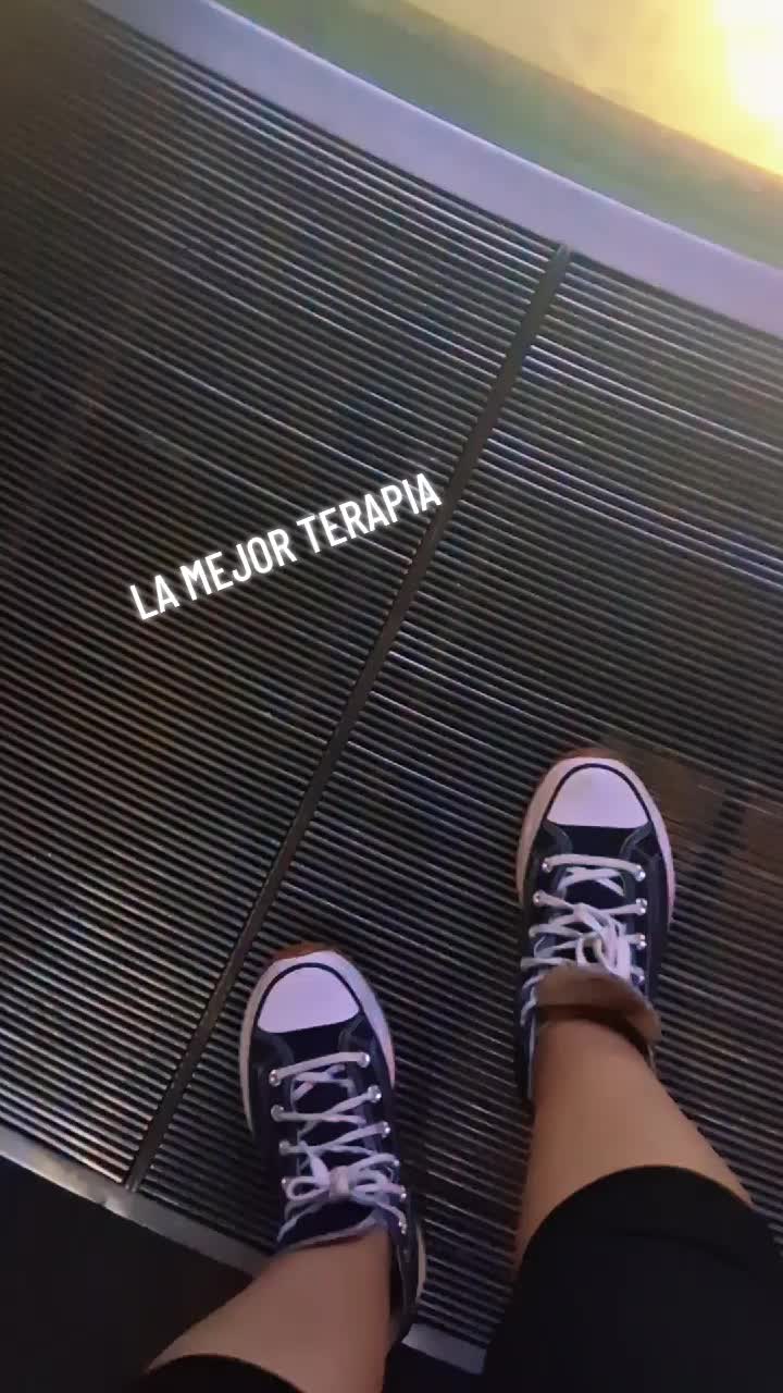 @Elena Caballero115
