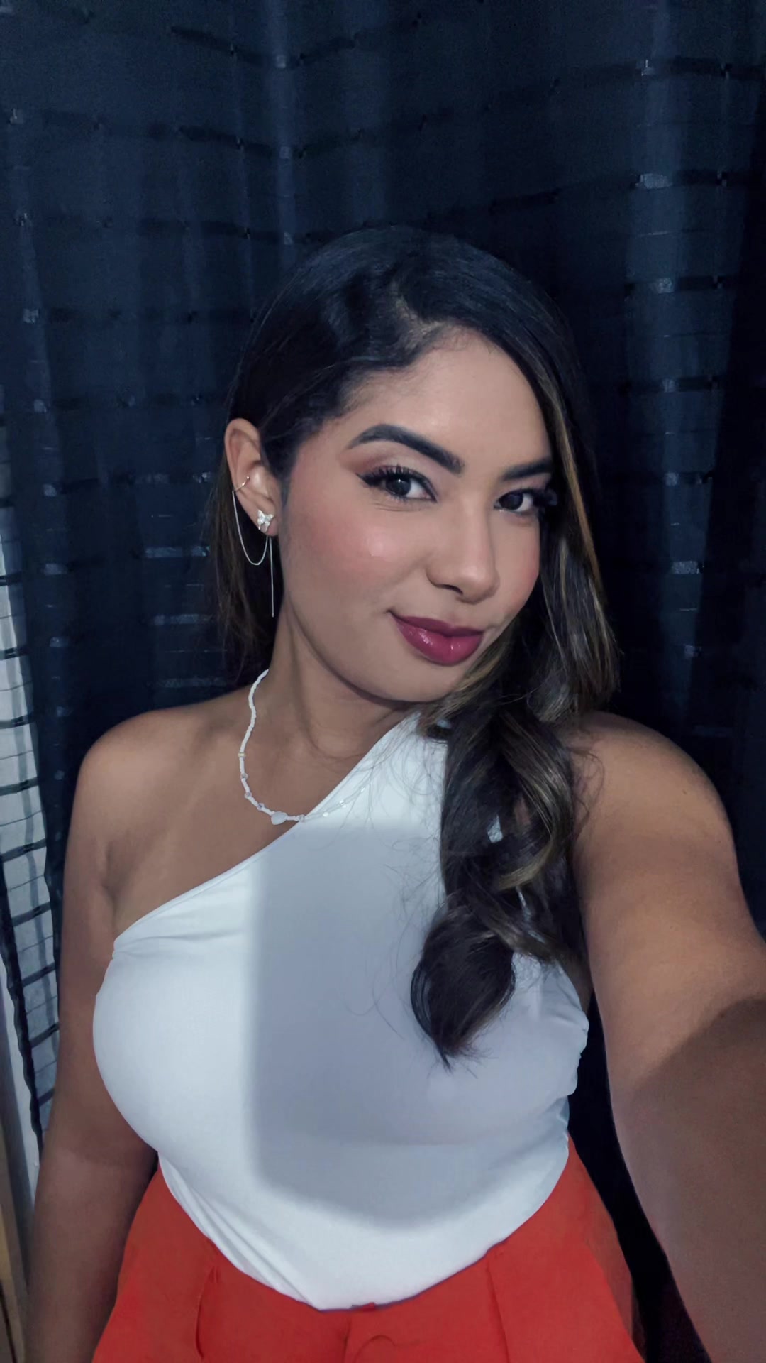 @laari.nasciment0