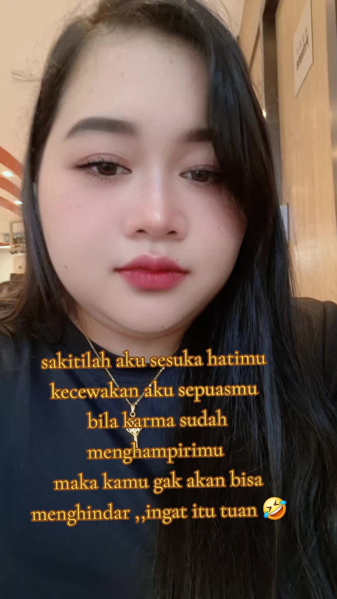 @DEK WULAN GEMOY 🇮🇩🇭🇰