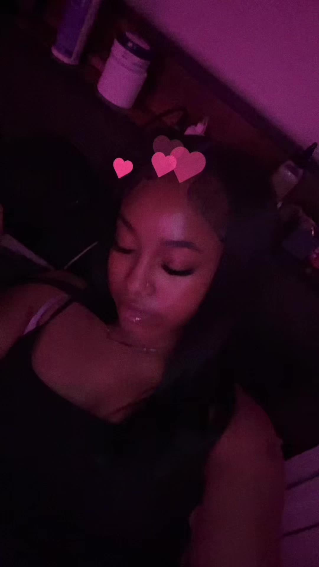 @axvslz_