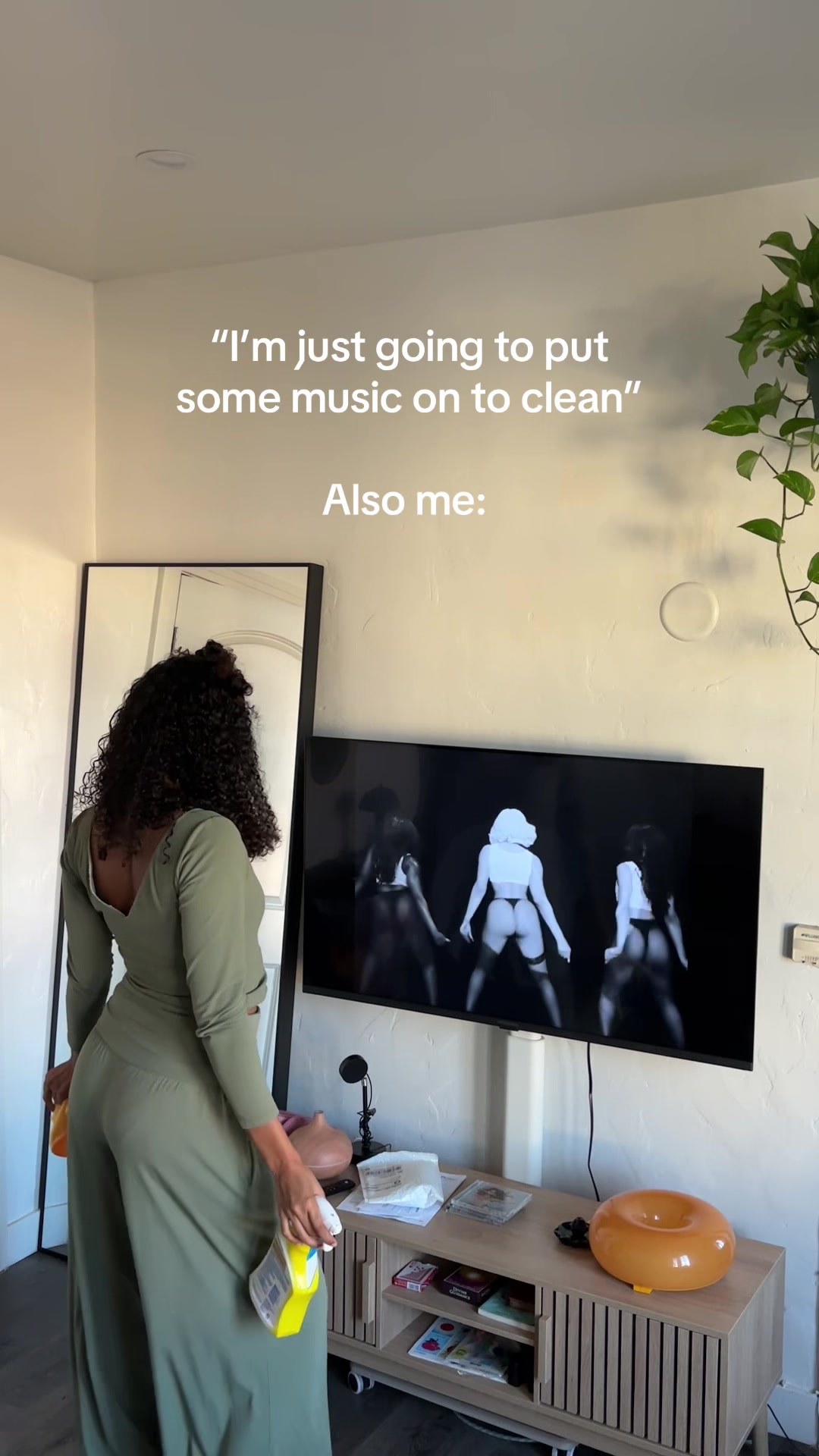 @desiraye