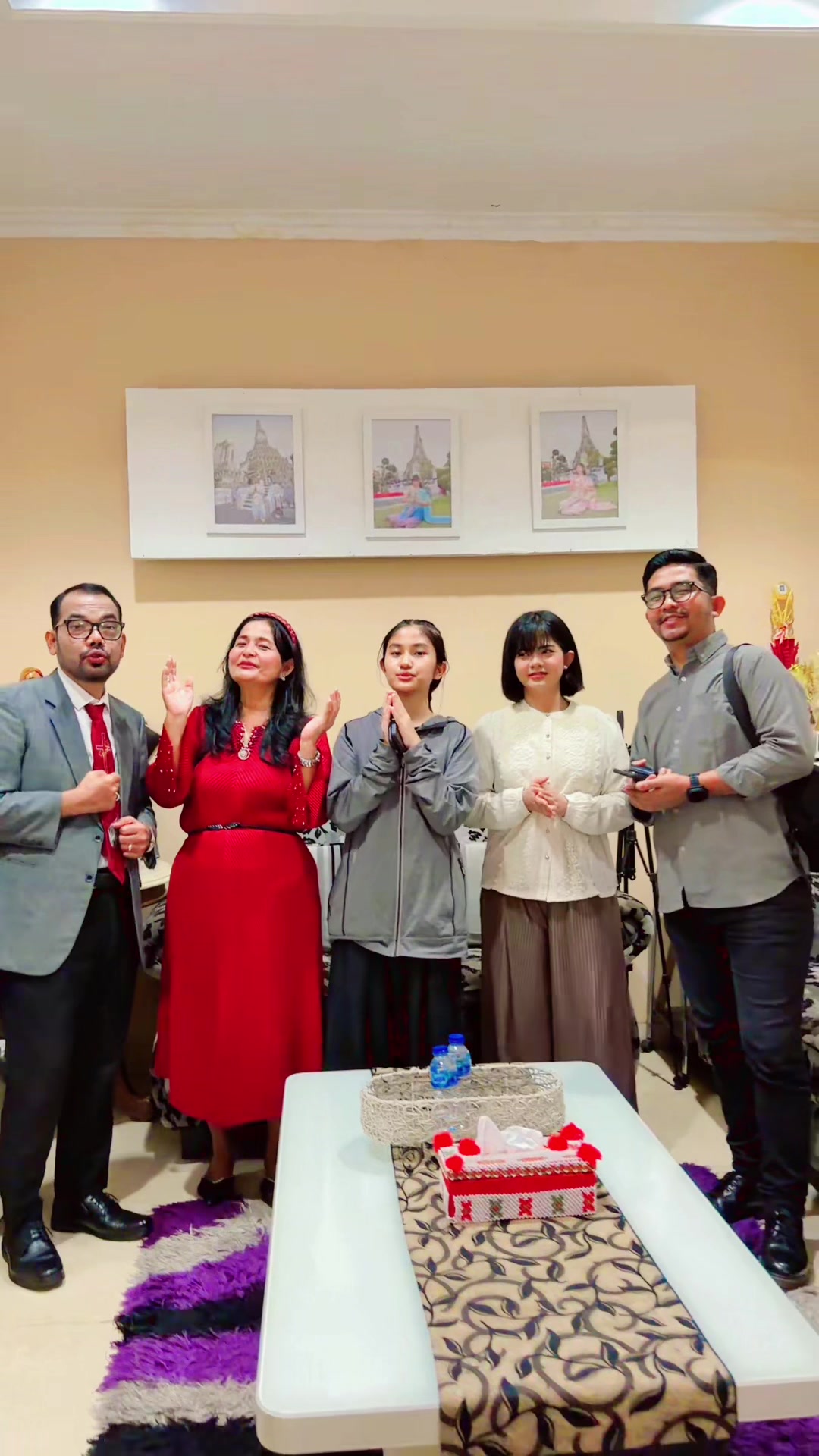 @Tuan & NyonyaVanzaith