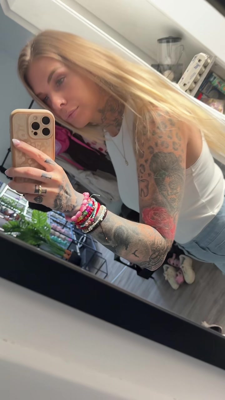 @Ang&eacute;lika🇵🇱