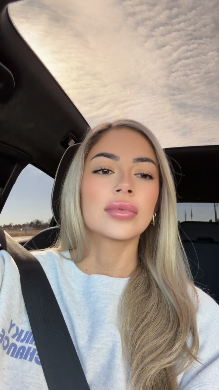 @VianeyBaee