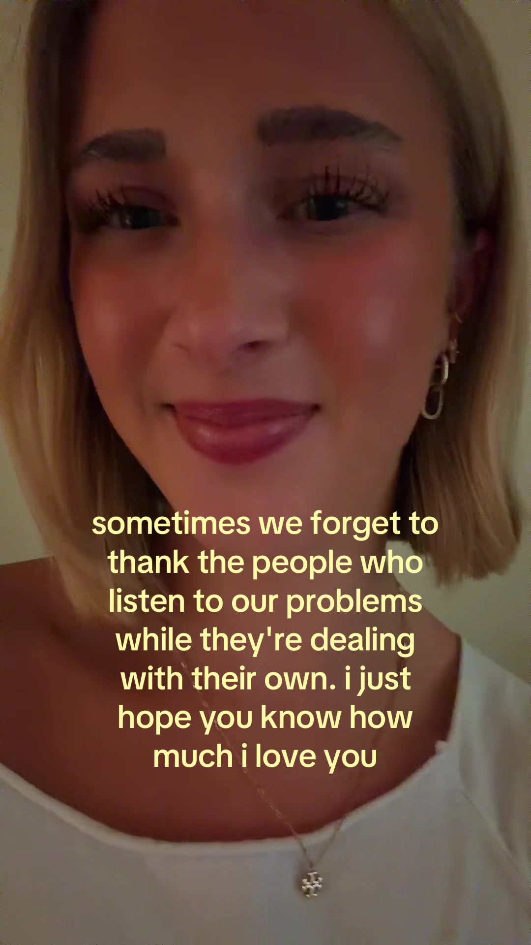 @theelliebarker