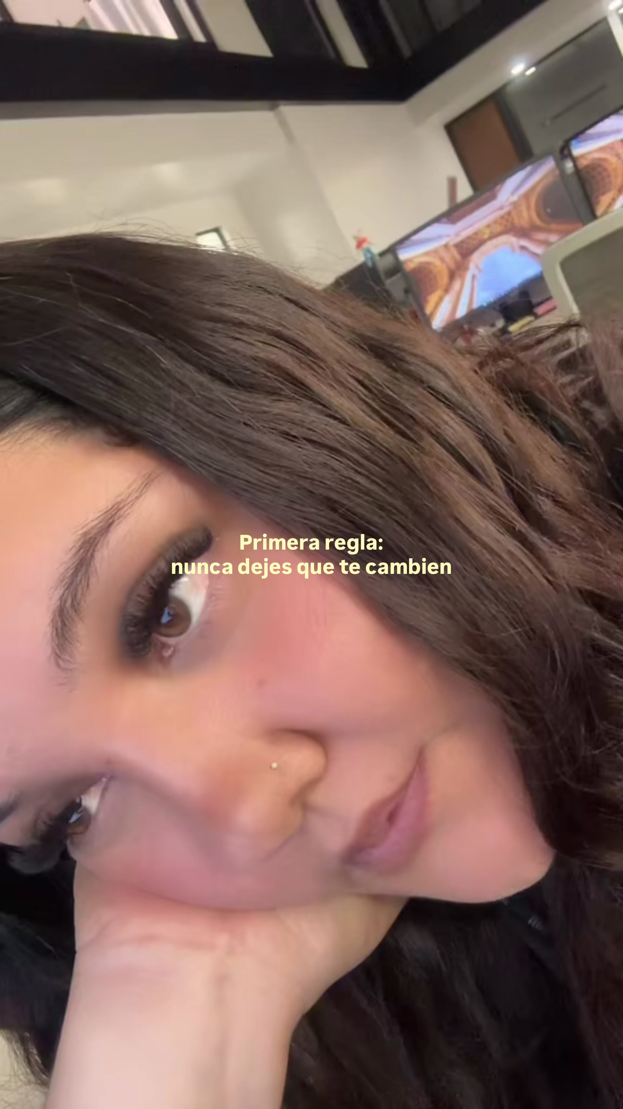 @𝓛𝓪𝓾𝓻𝓪  ⟭⟬⁷