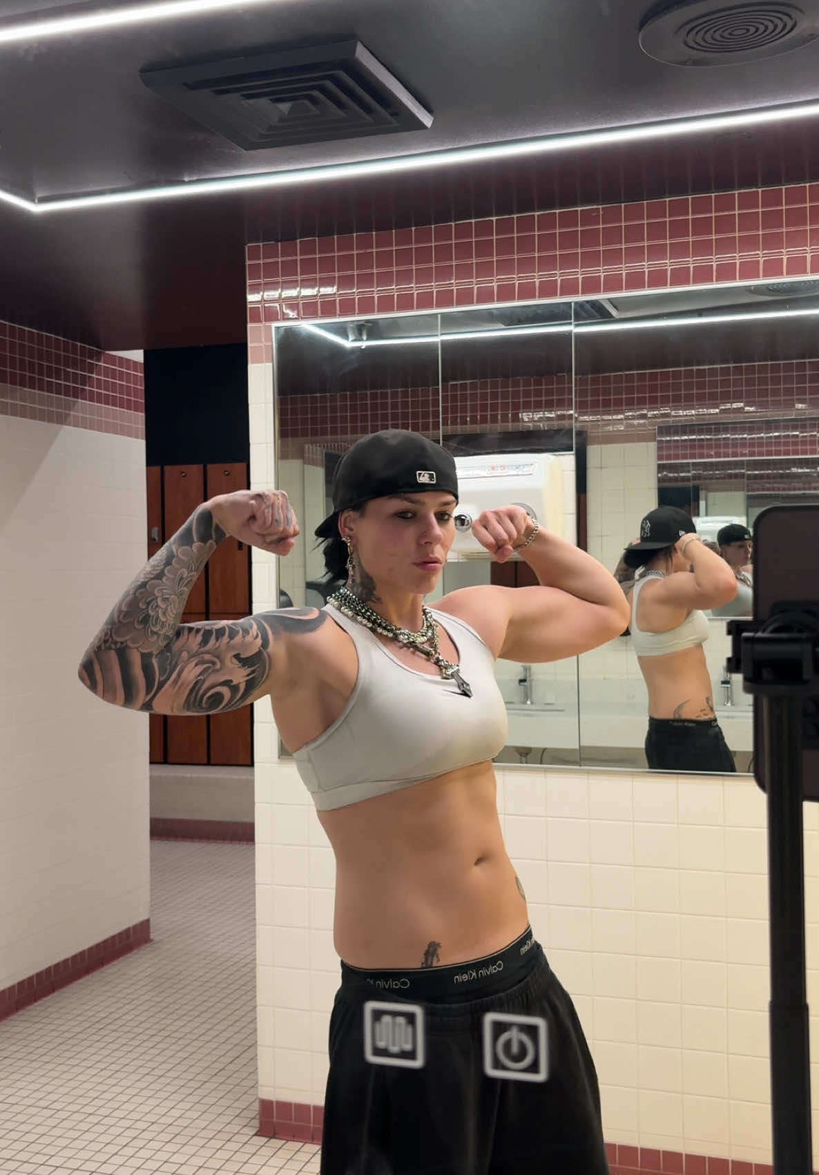 @notjustang