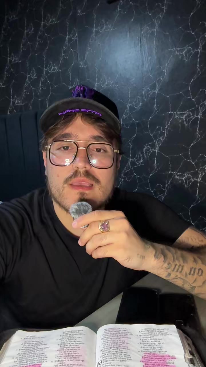@Esquer