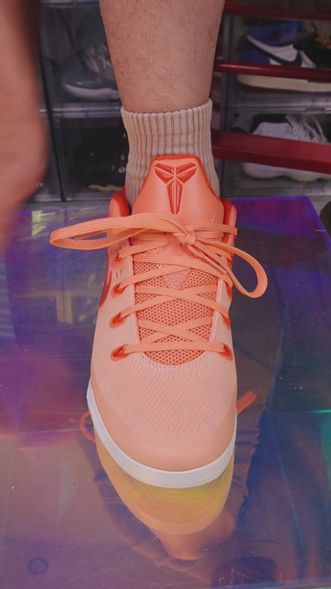@Lacedsneaker