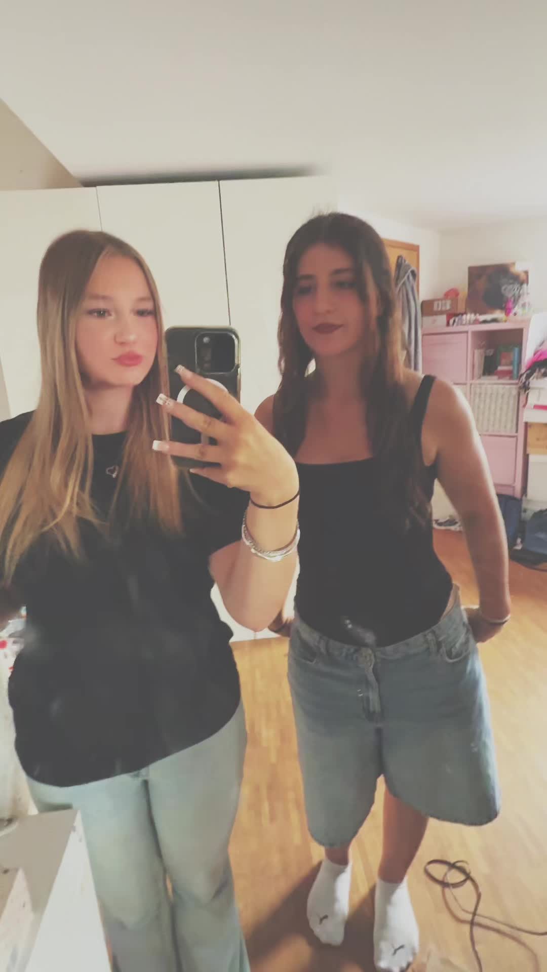 @Ronja&Ayse