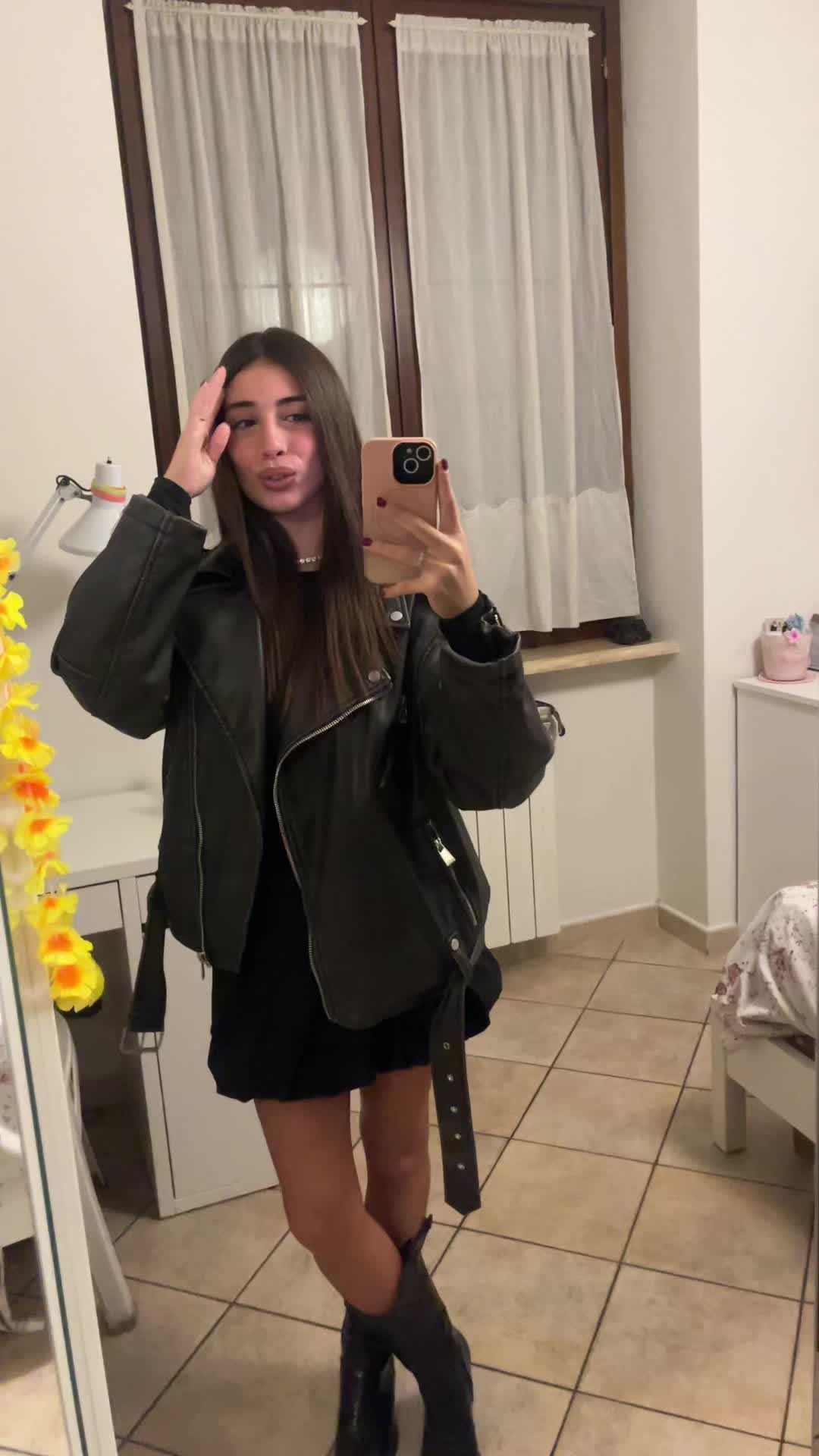 @Frizzii_