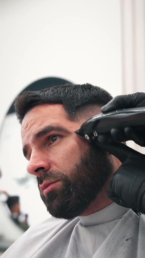 @elboribarber