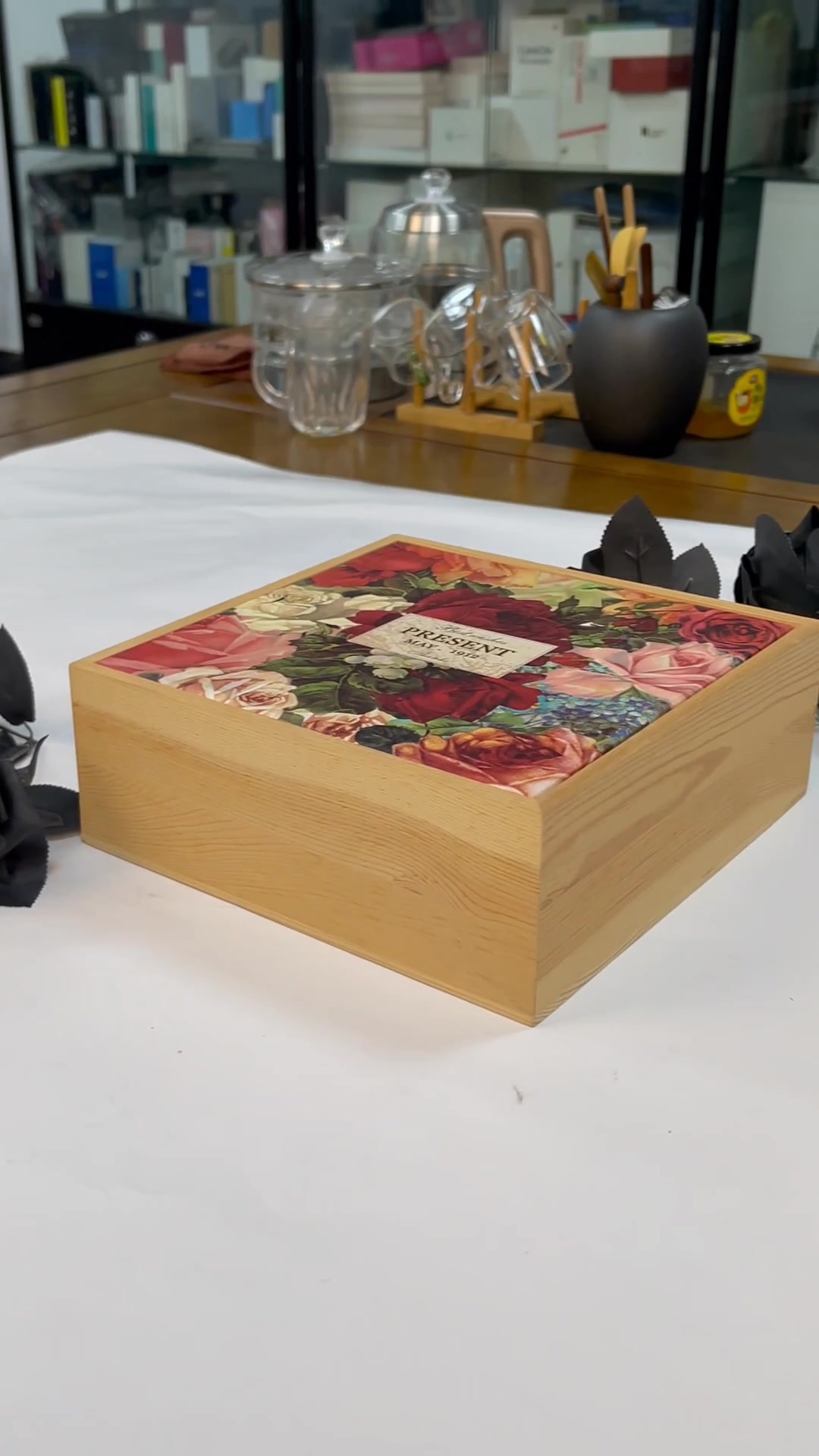 @Customized gift box