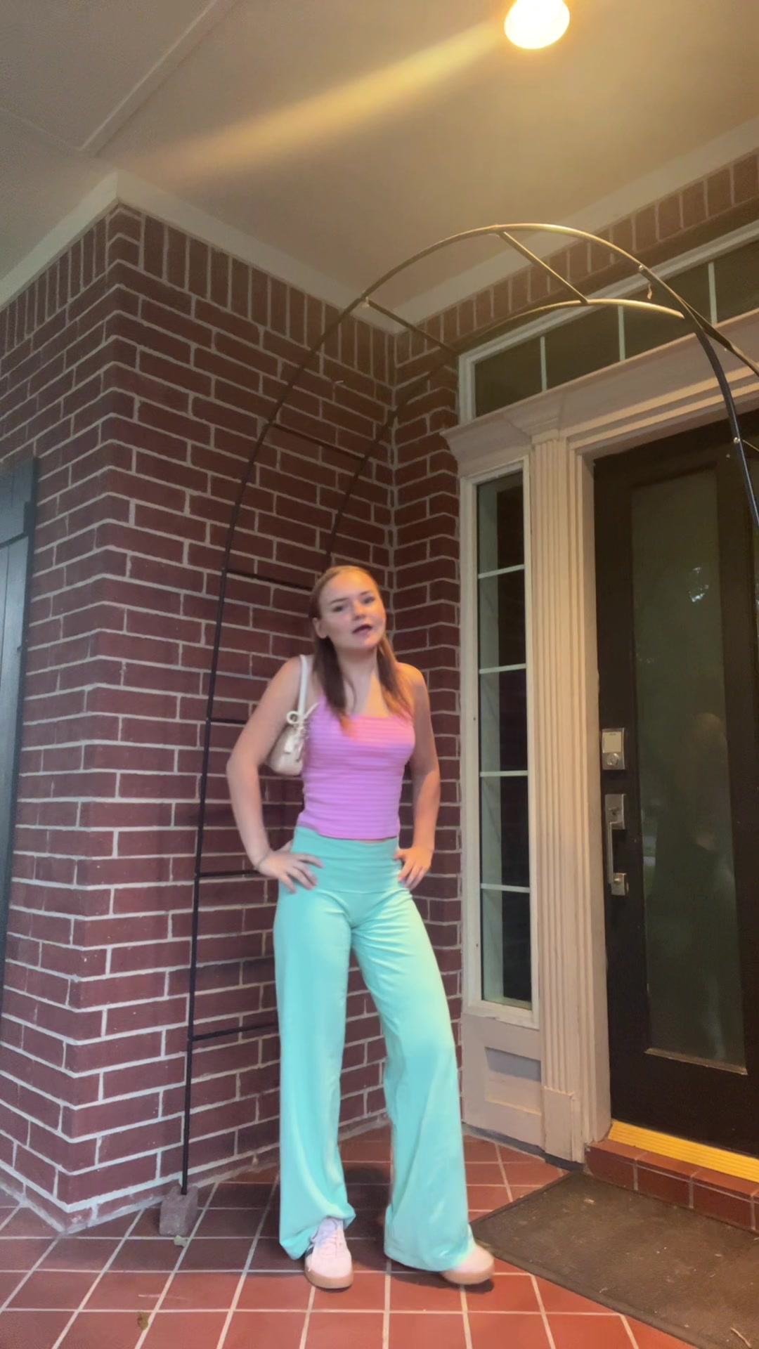 @ally_giele