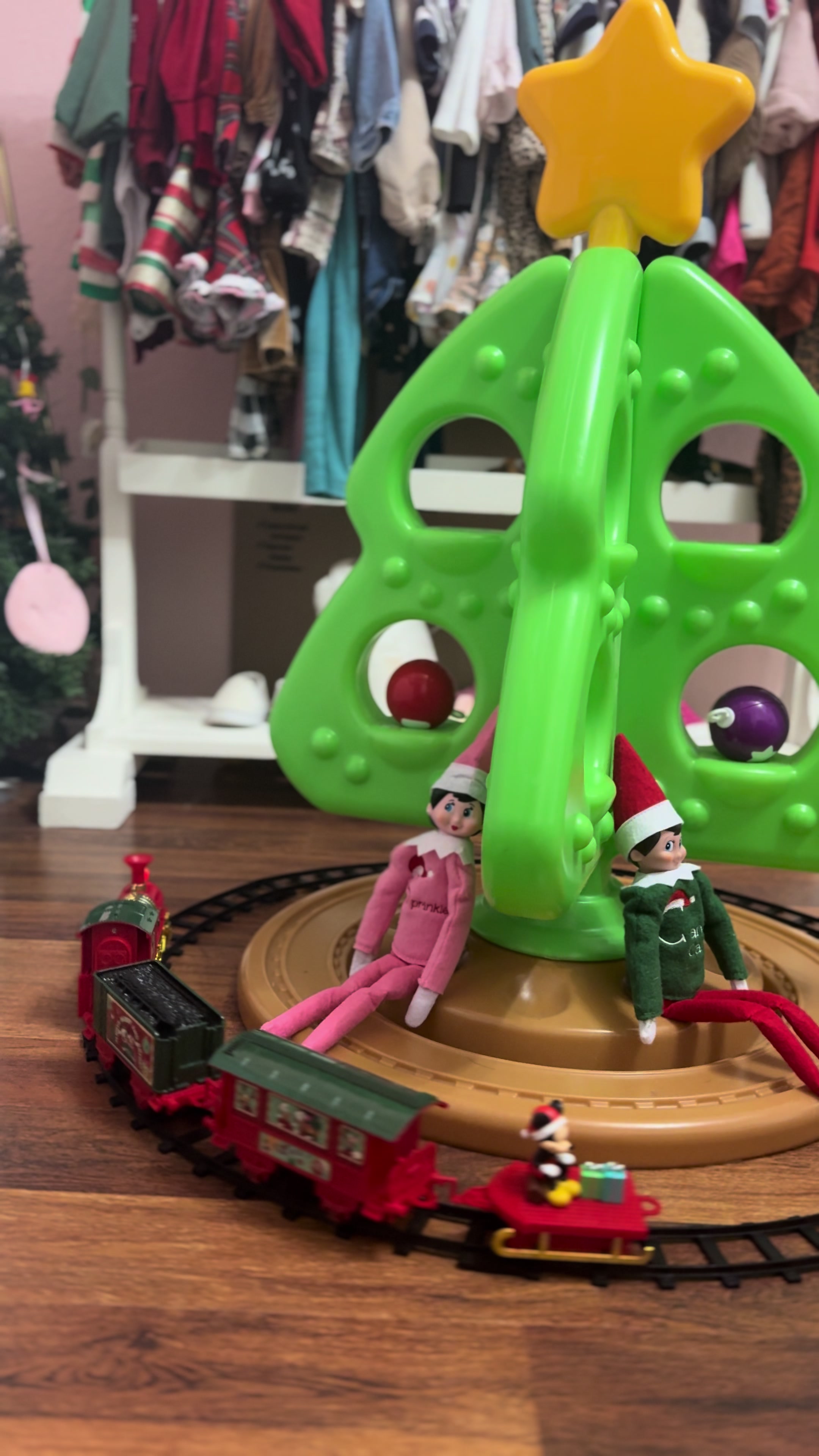 @Adrianna | TikTok Shop | SAHM
