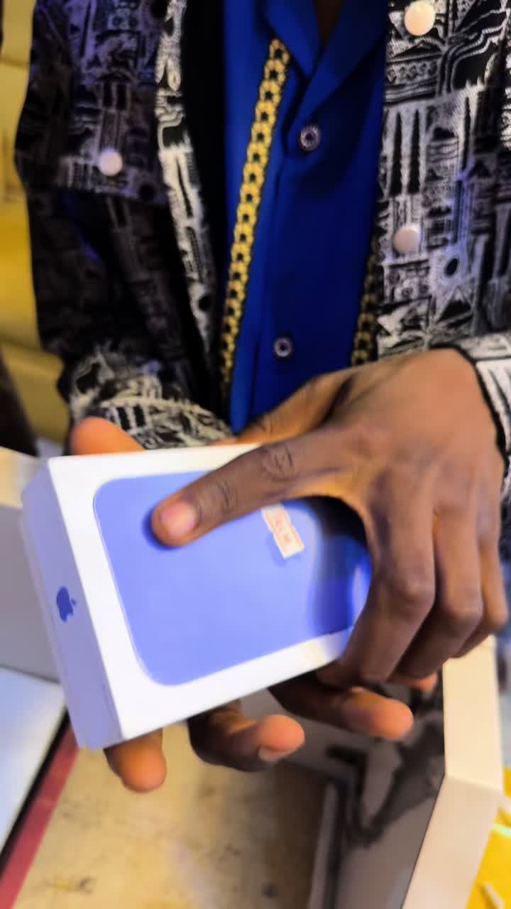 @auntyamori_iphonestore