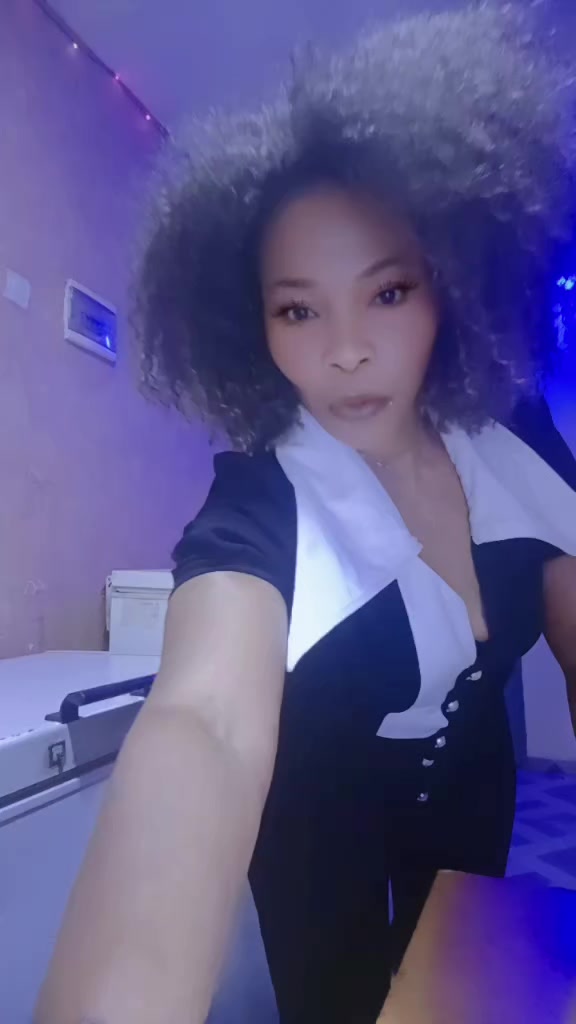 @Esmeralda