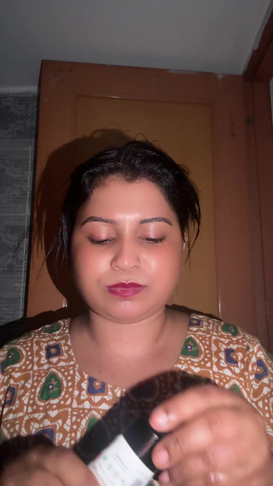 @Sharmin Shila cream apađ