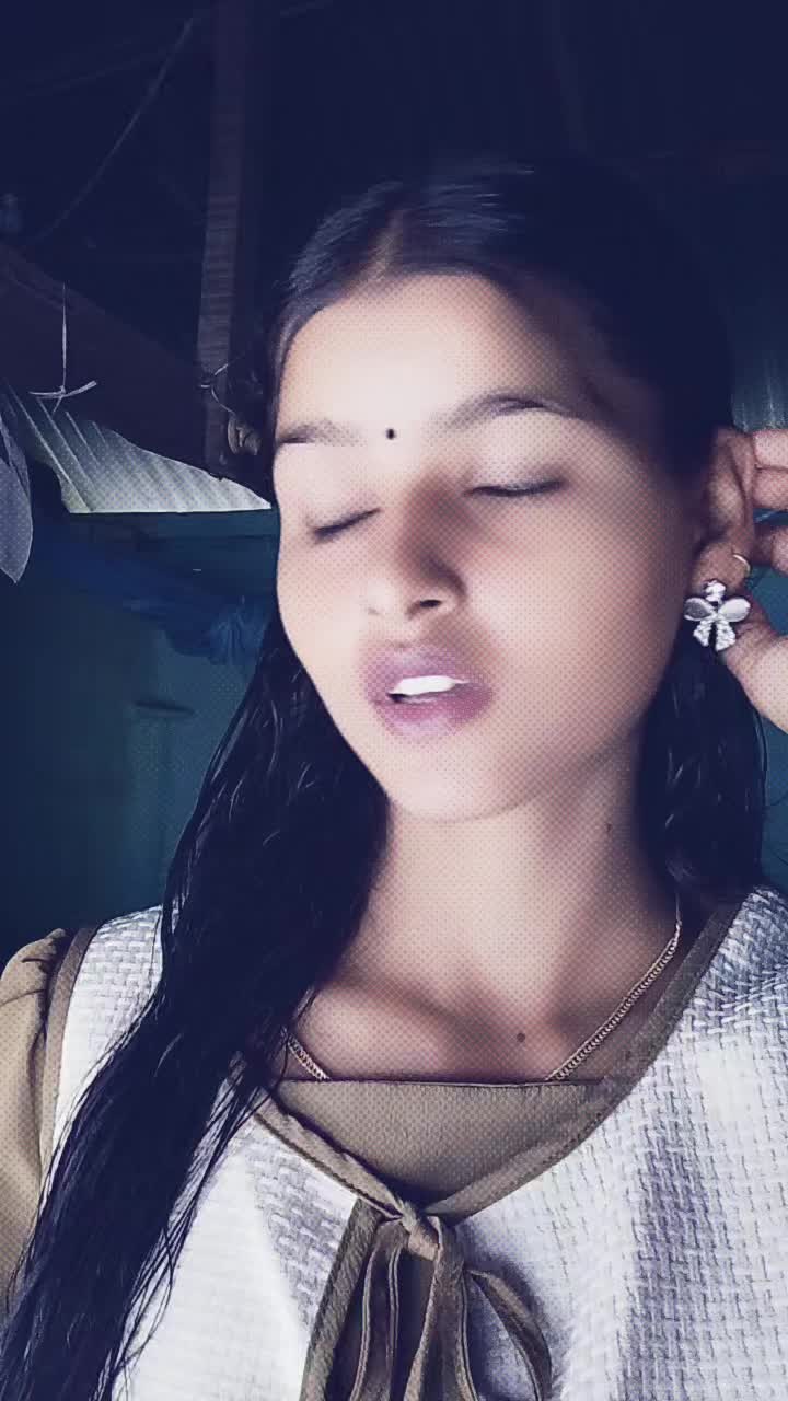@nishu🦋🥀💫