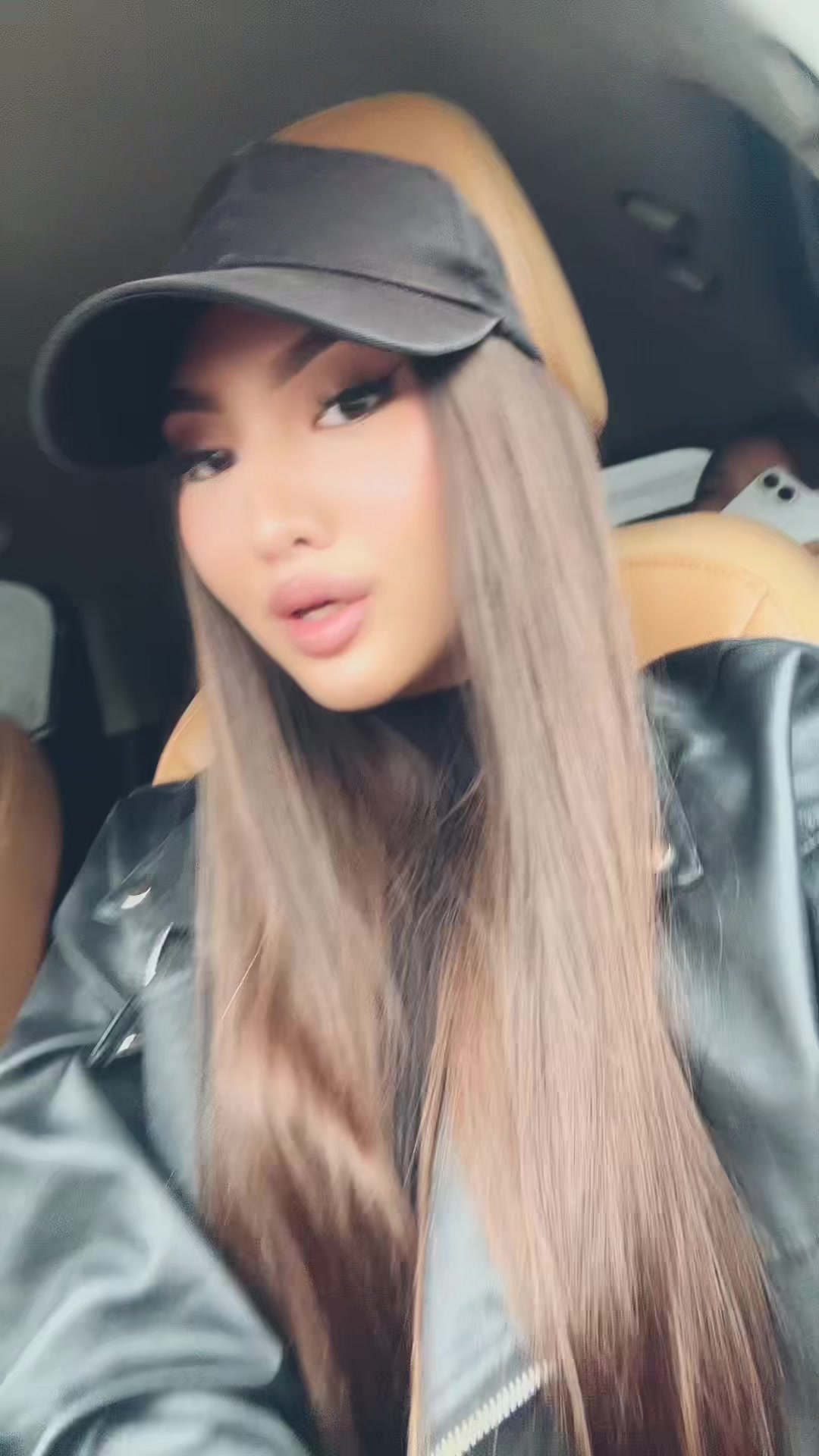 @𝒜.