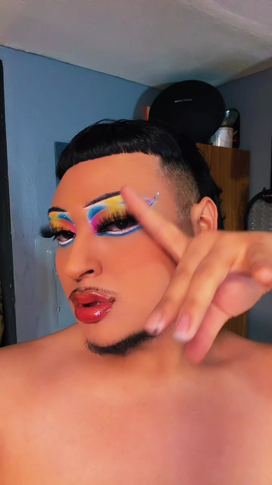 @MakeupByLuis