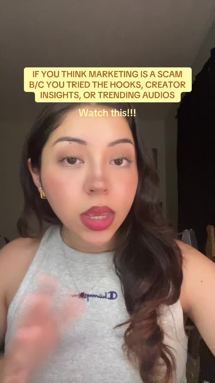 @Vanessa ➺ Marketing + Content