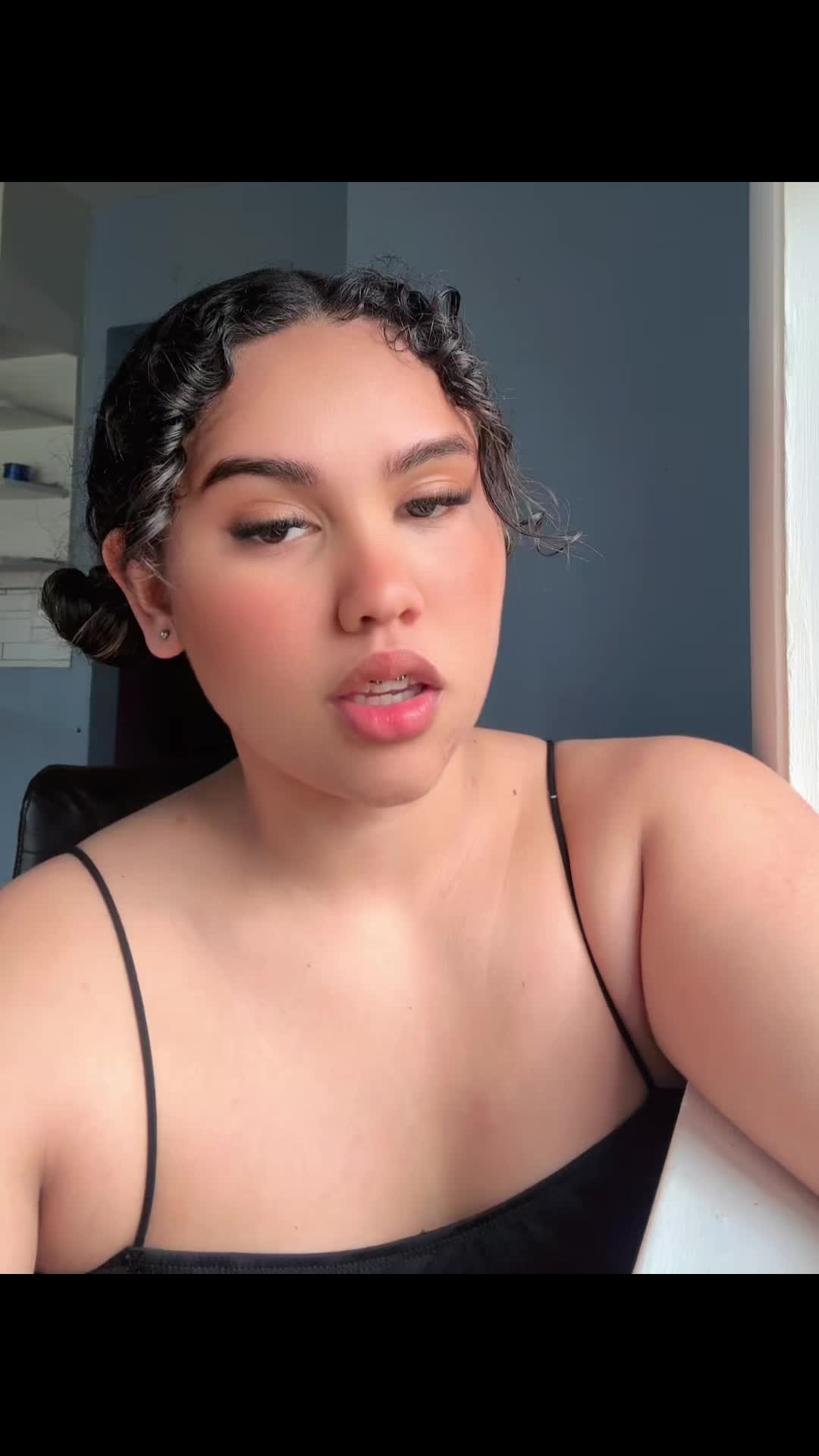 @️