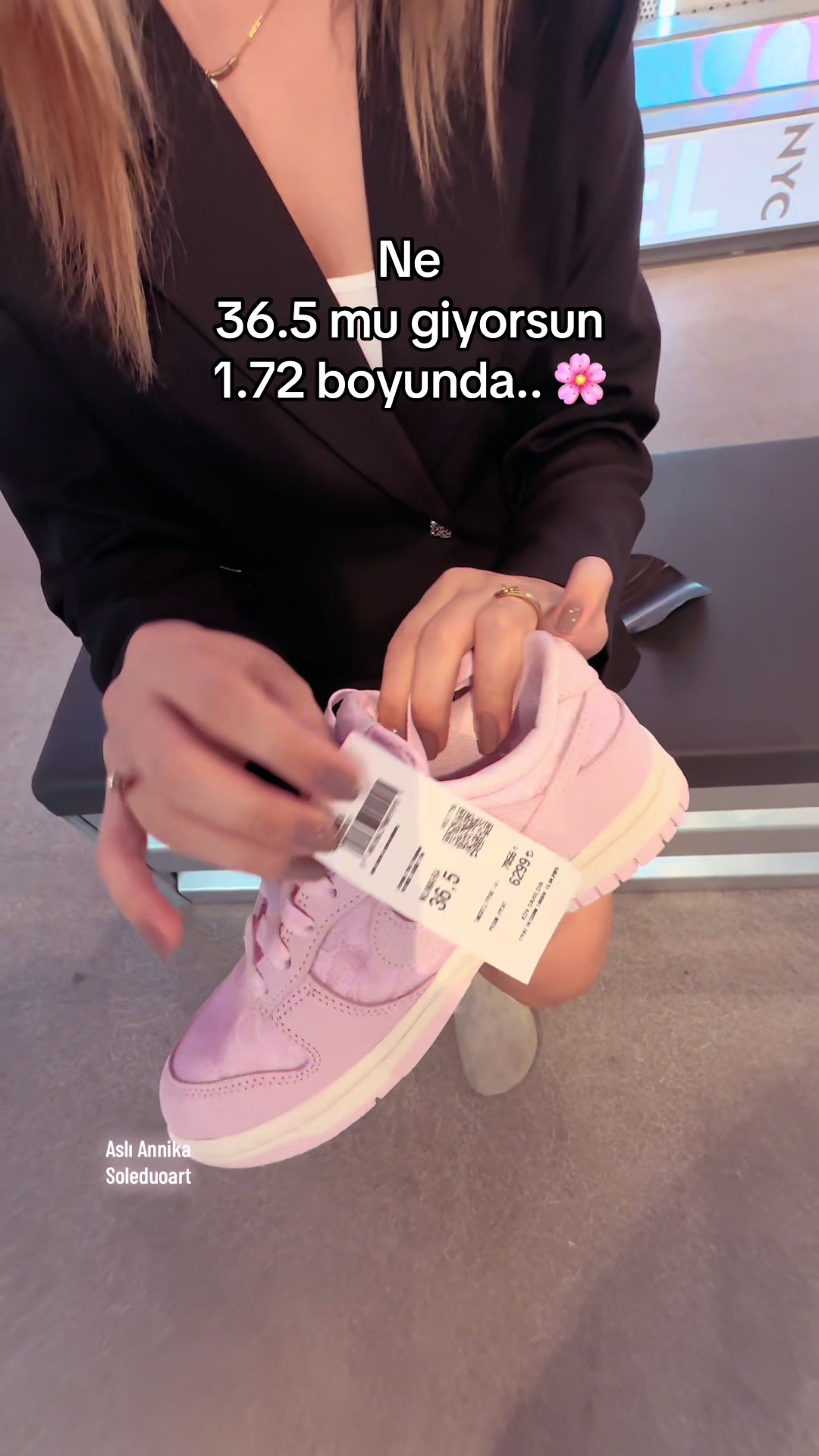 @Aslı Annika